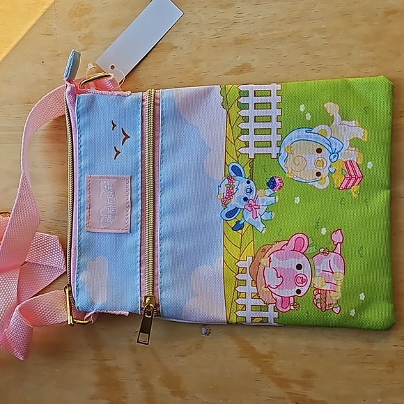 COWS PASSPORT BAG - Picture 11 of 11